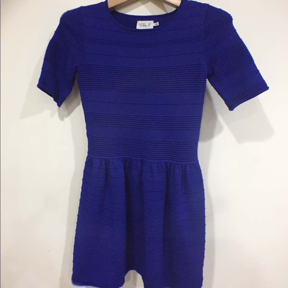 Blue dress, Size M, 3/4 Sleeve